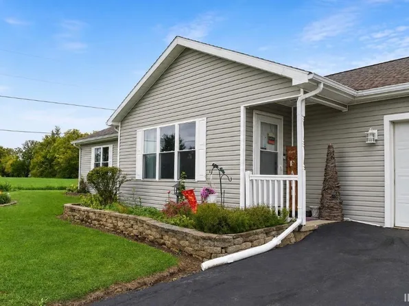 326 Harvey Dr, Greentown, IN 46936
