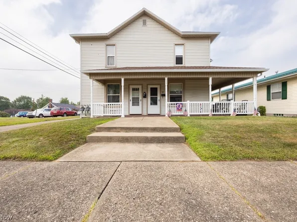 119 4th St SE, Brewster, OH 44613
