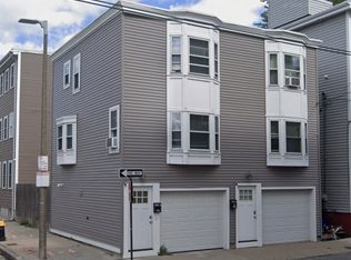 131 D St #2, Boston, MA 02127