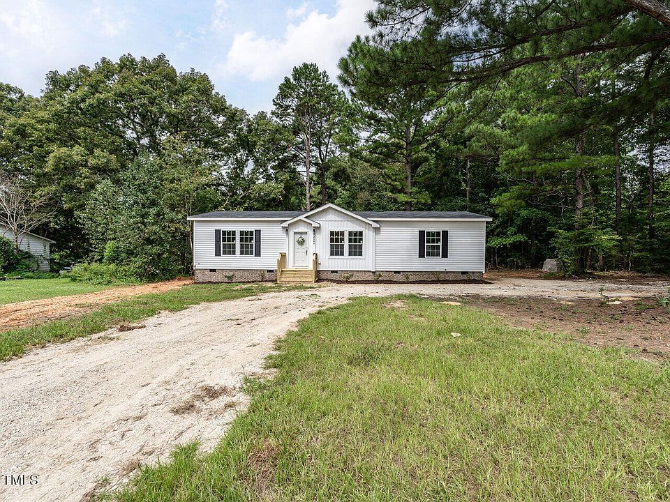 1st image of 2089 Suitts Store Rd