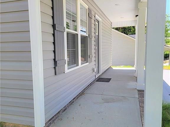 2nd image of 301 Wood Ave