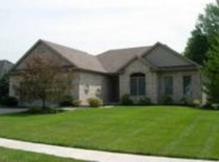 747 Weatherstone Rd, Holland, OH 43528