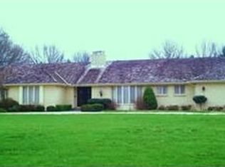 3915 W 89th St, Prairie Village, KS 66207