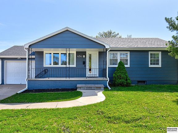 2nd image of 434 N Clarmar Ave