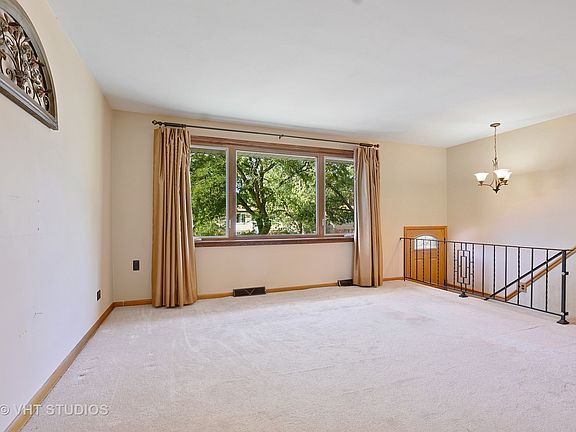 2nd image of 8913 W 91st Pl