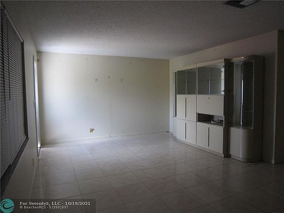 5th image of 1508 SW 18th Dr