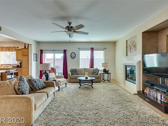 3rd image of 8216 Celina Hills St