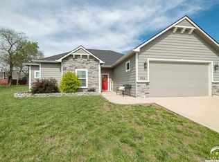 701 Flame Way, Baldwin City, KS 66006