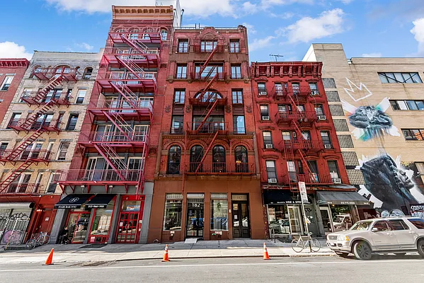 Sold by Compass | media 14