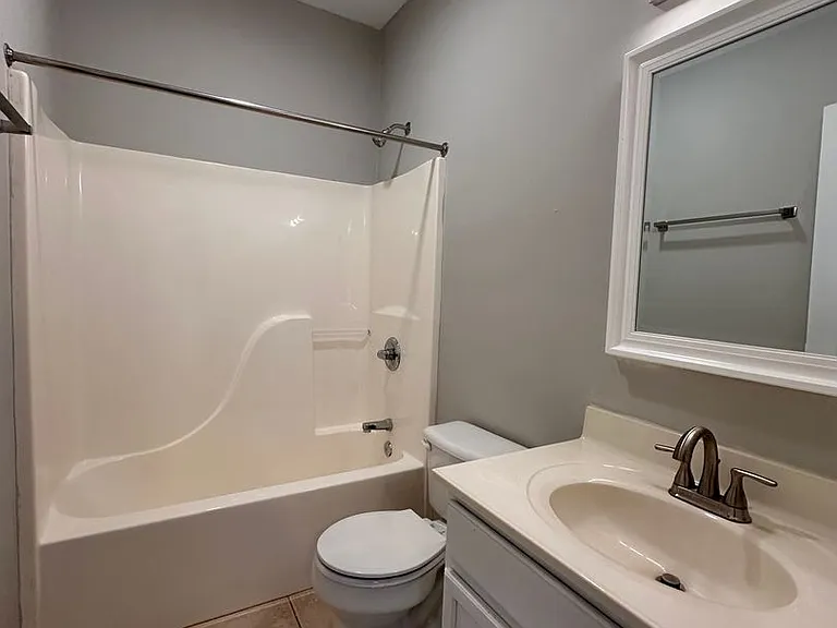 Rand Powell Apartment Homes — Photo 26