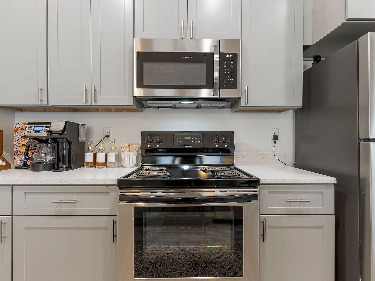 Silos on the Square - Look & Lease Special: $1,000 Off Move-In Costs! *select units only — Photo 3