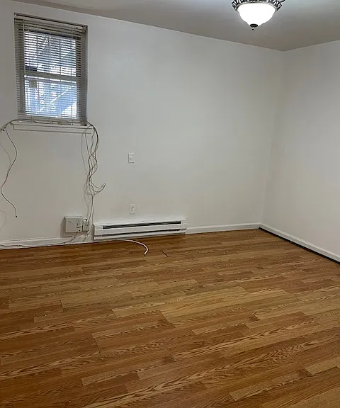 369 Monmouth St — Photo 22
