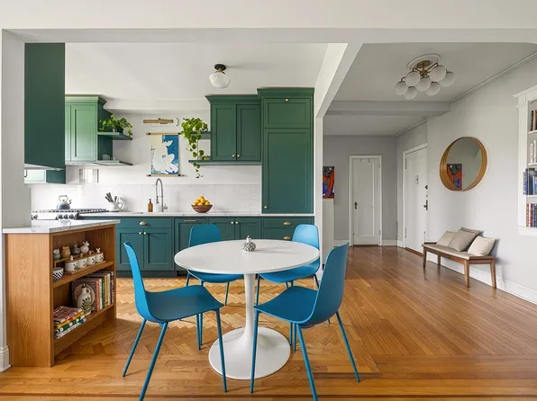 280 Ocean Parkway image 1 of 7