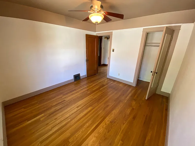 625 Forest St — Photo 2