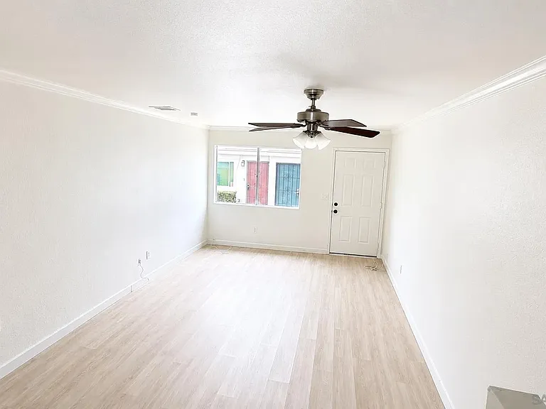1515 S 40th St — Photo 3