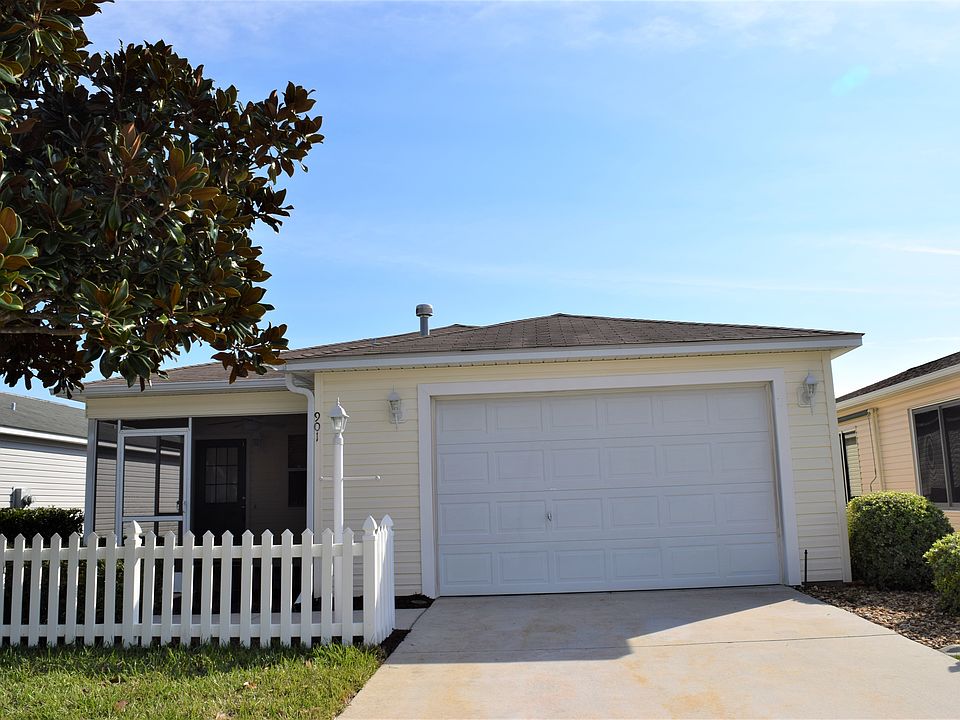 1st image of 901 Crystal Ct