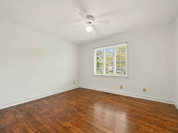 1811 Lynnwood Dr #2, Charlotte, NC 28209