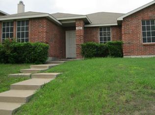 3009 Amber Waves Ln, Lancaster, TX 75134
