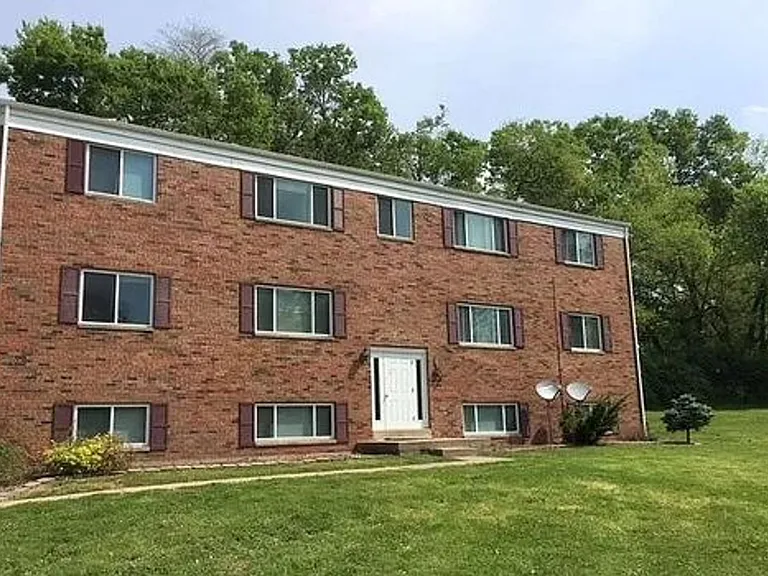 1500-1514 Schiller Ave — Photo 19