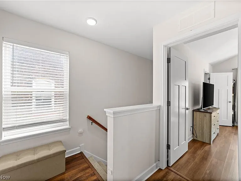 11813 Wade Park Ave — Photo 18