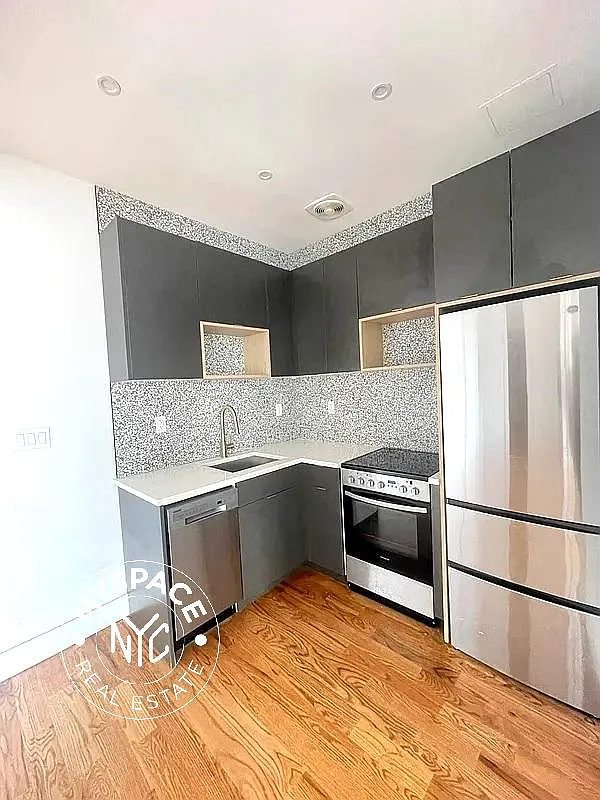 791 Sterling Place — Photo 3