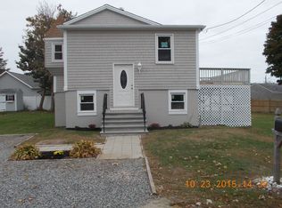 29 Calumet Rd, Fairhaven, MA 02719