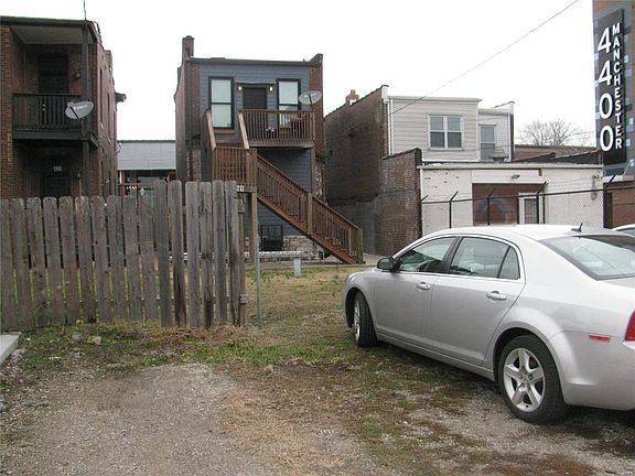 2nd image of 4420 Manchester Ave