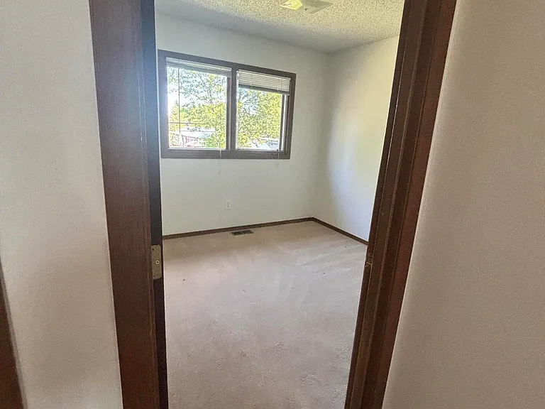 2733 W 69th Ave — Photo 25
