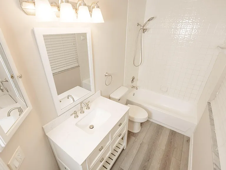7251 NW 24th Ct — Photo 25