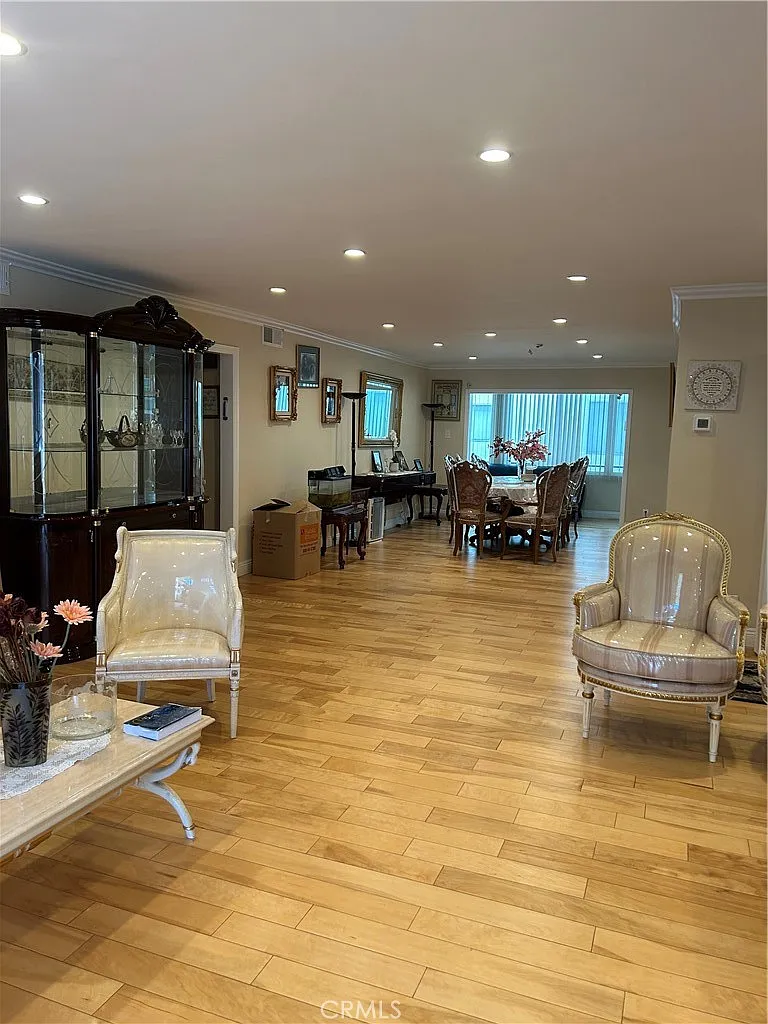 2 bed, 1753 sqft, $3,997 — Photo 1