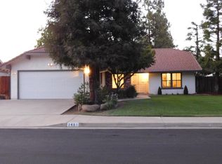 2491 Mitchell Ave, Clovis, CA 93611