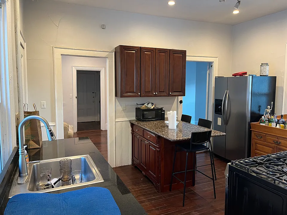 76 Curtis St #1JR