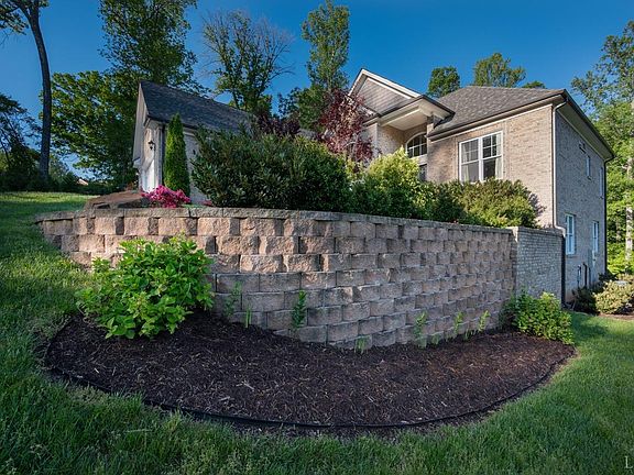 2nd image of 111 Wheatland Ct Lot 10