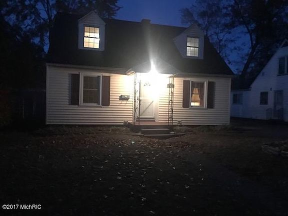 3rd image of 1540 Montague Ave