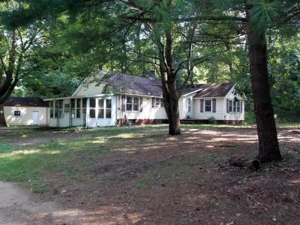 1235 Lincoln Rd, Allegan, MI 49010