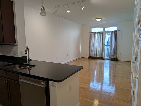 4th image of 1391 Pennsylvania Ave SE Unit 442