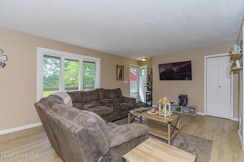 5th image of 1554 Thompsons Lake Road