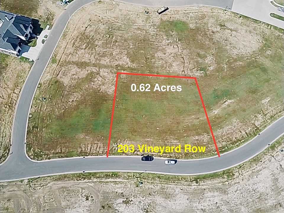 1st image of 203 Vennard Ave