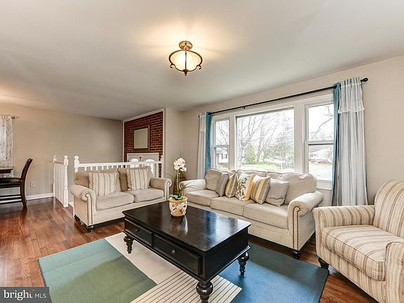 5th image of 7501 Mahoney Dr