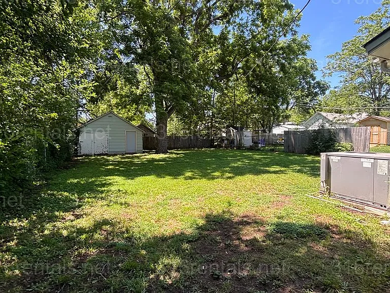 919 W Carr Ave — Photo 9