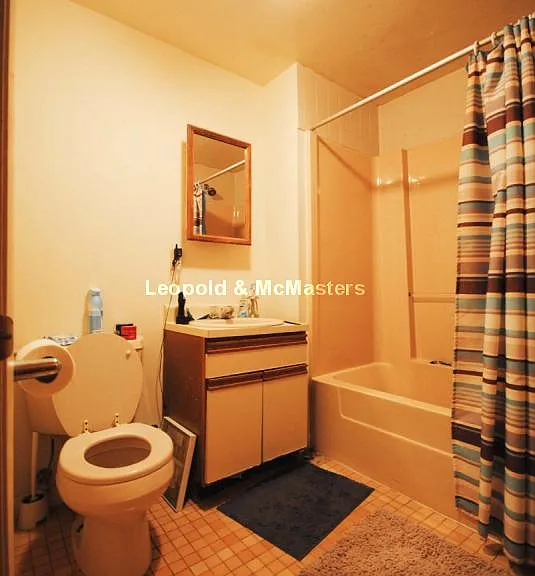 59 Waverly St #2 — Photo 8