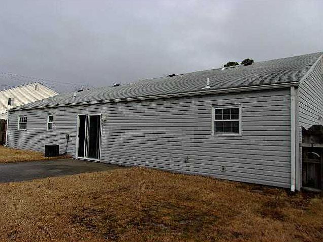 1st image of 2929 Dubois Pl