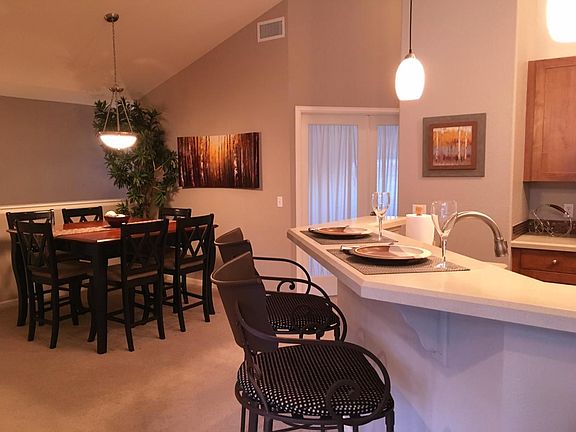 Dining Breakfast Bar