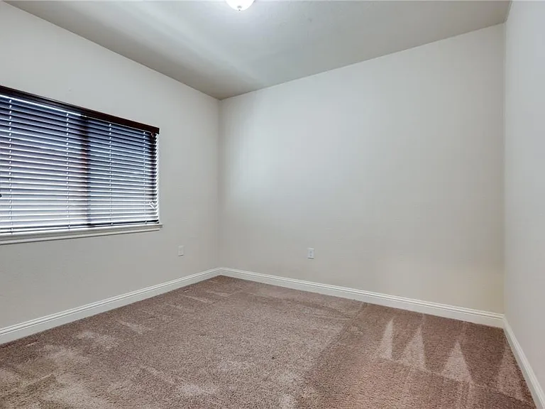 14204 Tyburn Trl — Photo 16