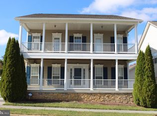 420 Davis St, Charles Town, WV 25414