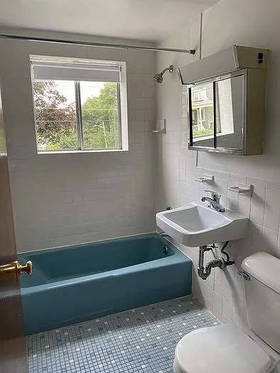 Studio, 1.0 bath, $1,750 — Photo 3