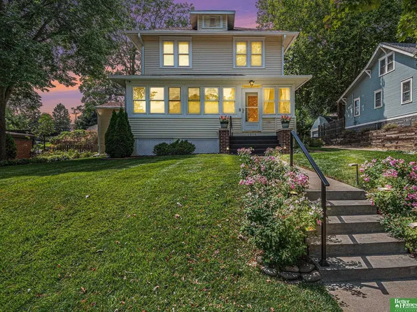 1016 S 55th St, Omaha, NE 68106