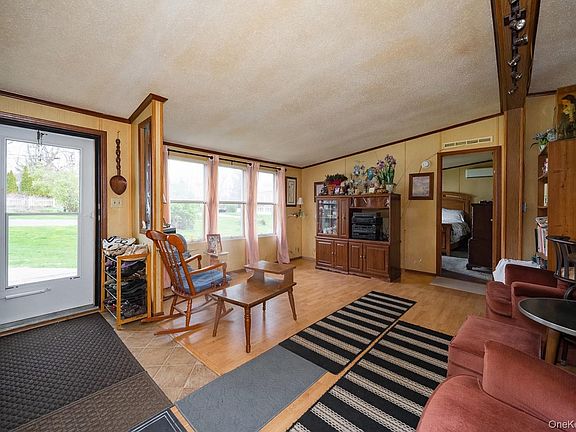 4th image of 3838 Route 199