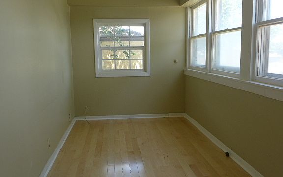 2nd image of 307 N Carolina St