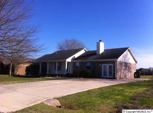 131 Brookview Dr, Hazel Green, AL 35750
